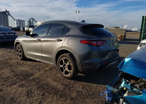 2022 Alfa Romeo Stelvio Ti Awd z USA, uszkodzony, nr VIN ZASPAKBN0N7D37161